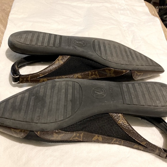 Louis Vuitton Arch light Flat Slingback Ballerina shoes - Picture 6 of 6